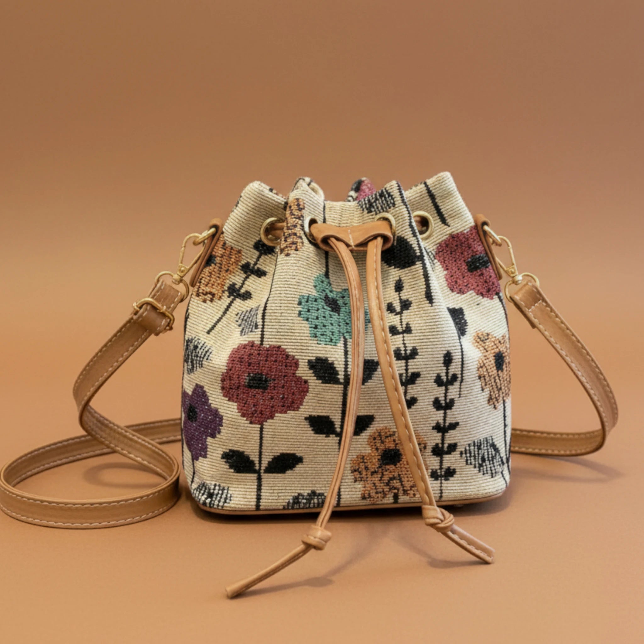 Women's Boho Crossbody Purse with Leather Straps