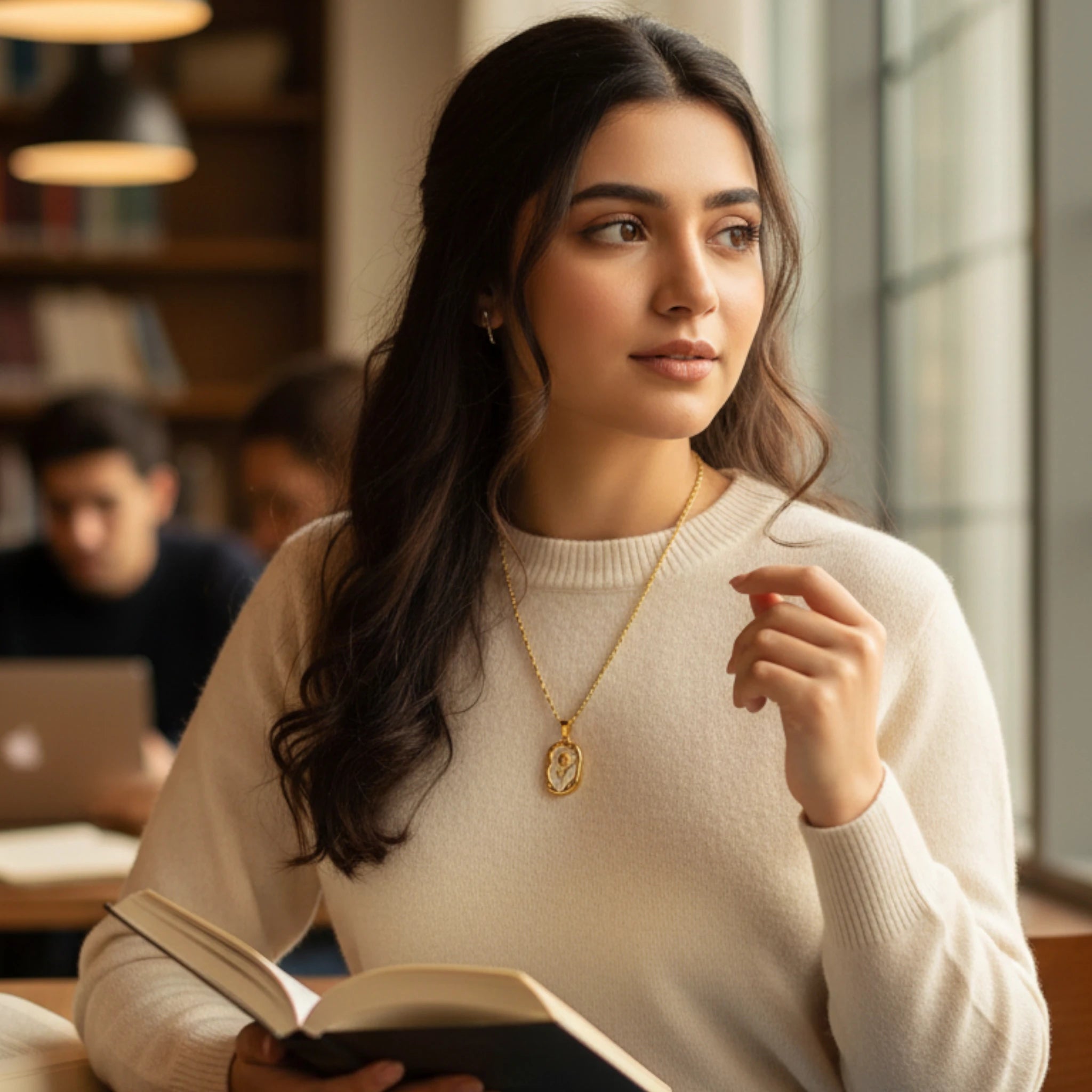 Gold Floral Pendant Necklace with Oval Charm – Elegant Jewelry